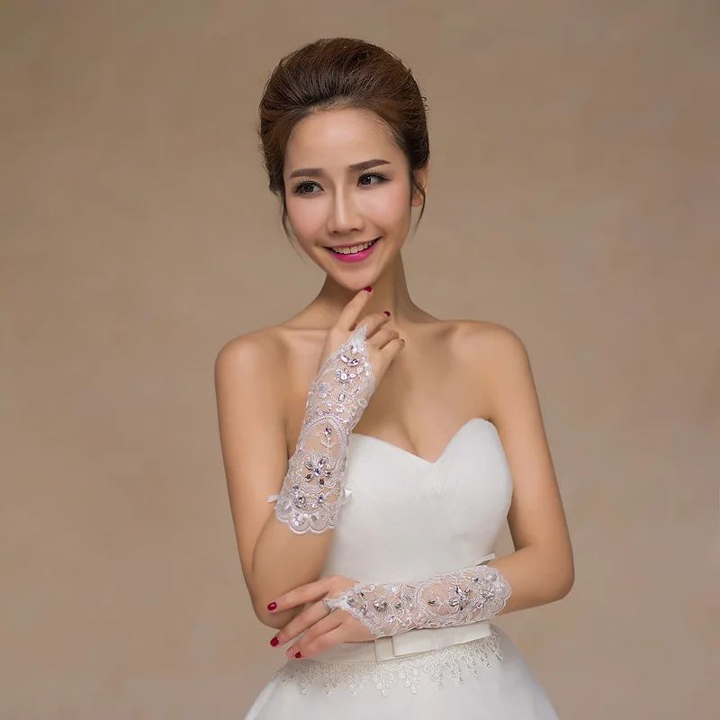 1 Pair White/Red/Beige Bridal Gloves Elegant Short Paragraph Rhinestone White Lace Glove Beautiful Wedding Accessories