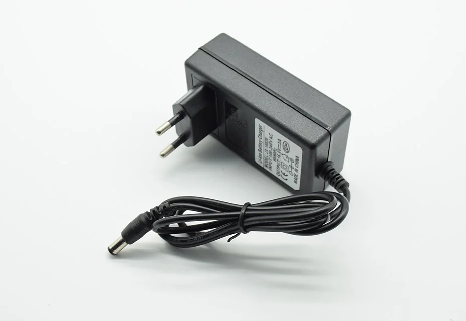 Adapter DC 8.4V 12.6V 2A 16.8V 2A 21V 1A Power Supply Charger EU Plug 5.5mm * 2.5mm(2.1mm) 100-240V 18650 Li-ion Battery