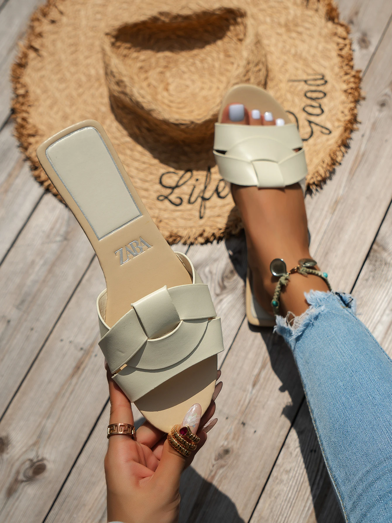 2026 New Fashion Luxury Designer Women's Sandals Woven Comfortable Women's Sandals Casual Summer Flat Women's Slippers Big Size