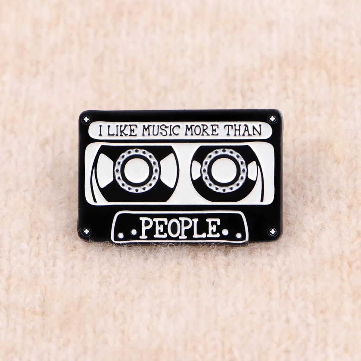 Retro 80s 90s Enamel Pins Vintage Cassette Tape Brooches Old School Lapel Pins for Backpacks Jewelry Gift For Friends