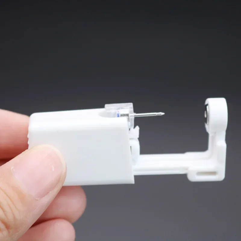 1-10pcs Safety Ear Piercing Gun Kit Women Men Disposable White Plastic Sterile Ear Piercing Device Fashion Simple Piercing Tools