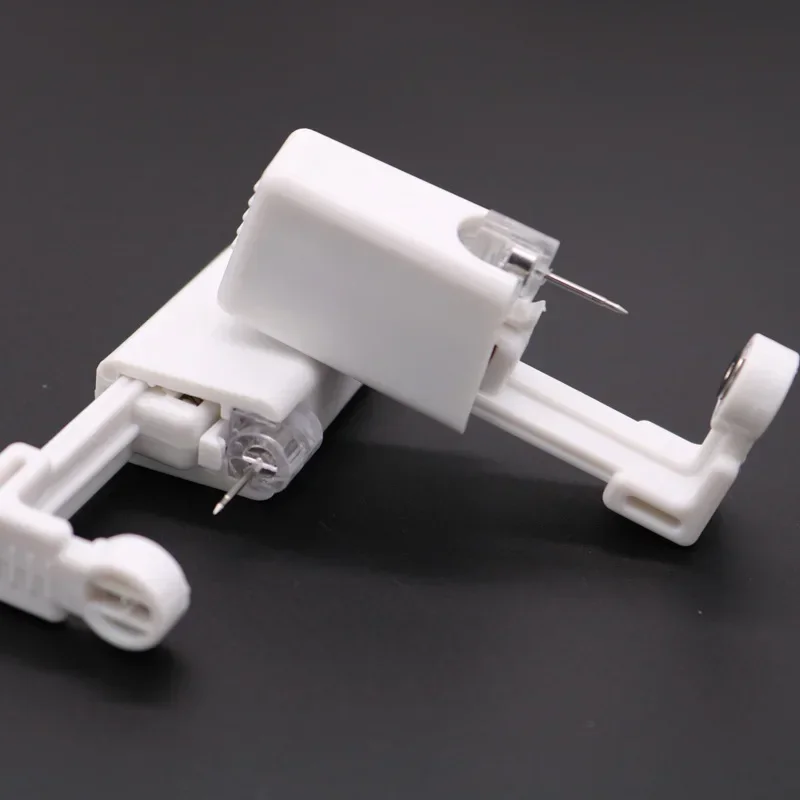 1-10pcs Safety Ear Piercing Gun Kit Women Men Disposable White Plastic Sterile Ear Piercing Device Fashion Simple Piercing Tools