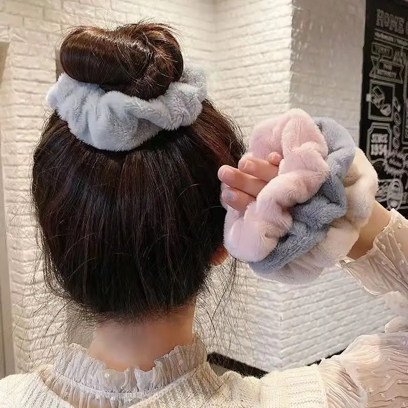 2024 Autumn Winter New Sweet Plush Soft Girls' Women Pompom Hair Ties Elastic Hair Band Ropes Accessories Headwear