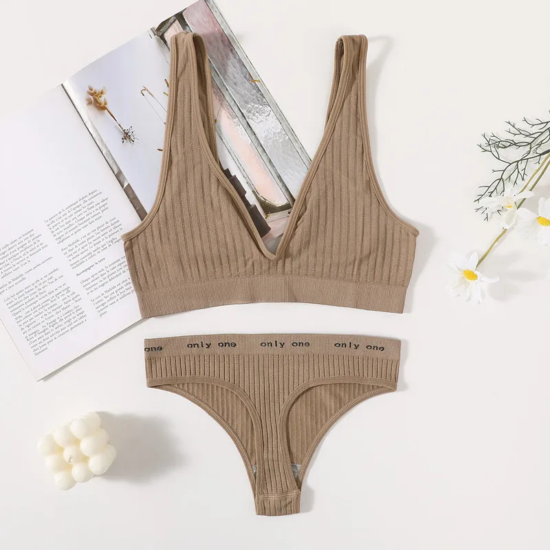 Women Seamless Bra And Panties Set Sexy Ribbed Bra Top Low Waist Thongs Wire-free Brassiere No Pads Comfort Intimates M-XL