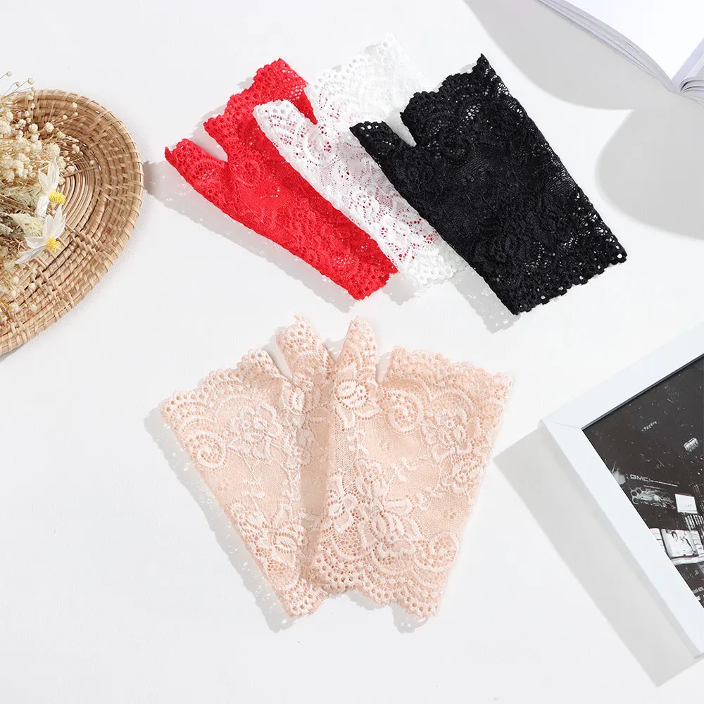 1Pair Fashion Women Lace Gloves Elastic Spring Summer Sunscreen Short Fingerless Driving Gloves Half Finger Mittens
