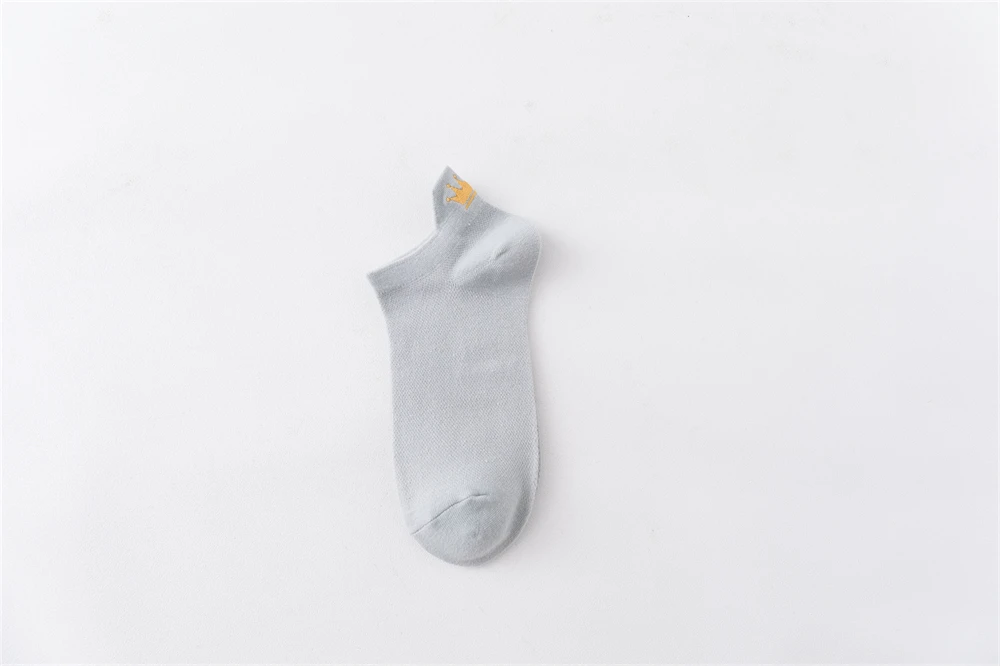 Chic New Women's Embroidery Crown Lovely Harajuku Breathable Reticulated Hollow Out Soft Cotton Mesh Ankle Socks