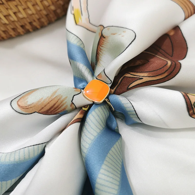 Fashion Luxury Scarf Buckle Wedding Brooch Pins Women Silk Scarfs Buckle Ring Clip Scarf Jewelry Shawls Scarve Buckle Accessorie