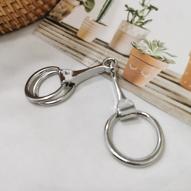Fashion Luxury Scarf Buckle Wedding Brooch Pins Women Silk Scarfs Buckle Ring Clip Scarf Jewelry Shawls Scarve Buckle Accessorie