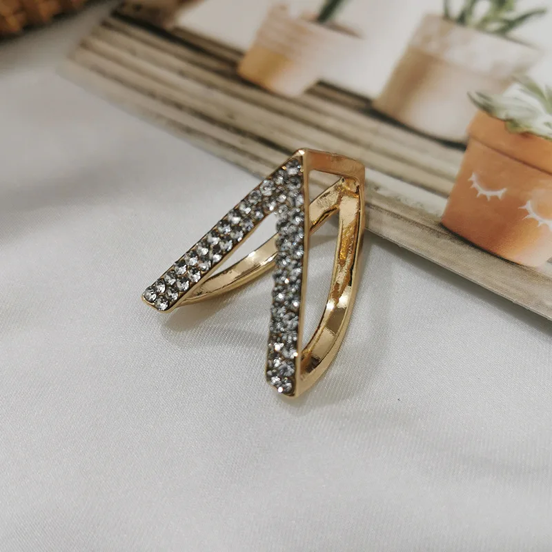 Fashion Luxury Scarf Buckle Wedding Brooch Pins Women Silk Scarfs Buckle Ring Clip Scarf Jewelry Shawls Scarve Buckle Accessorie