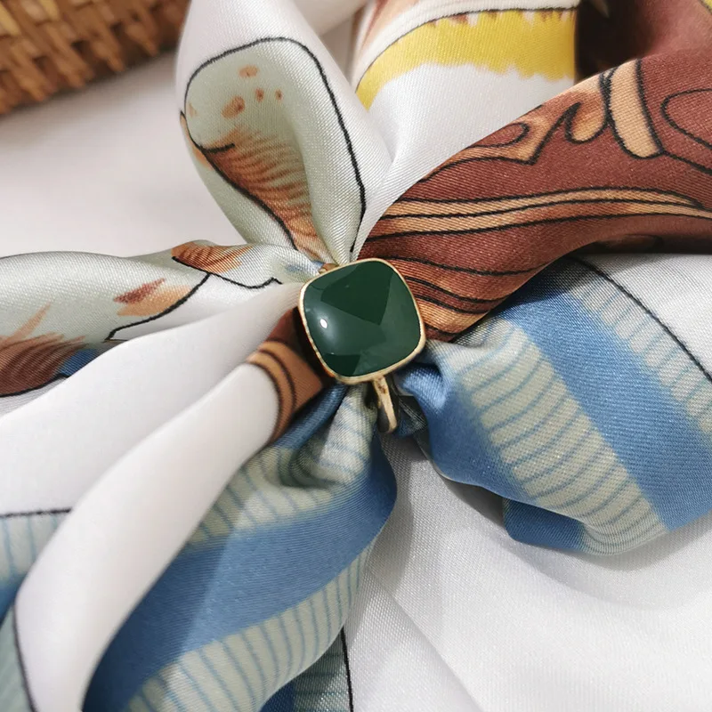 Fashion Luxury Scarf Buckle Wedding Brooch Pins Women Silk Scarfs Buckle Ring Clip Scarf Jewelry Shawls Scarve Buckle Accessorie