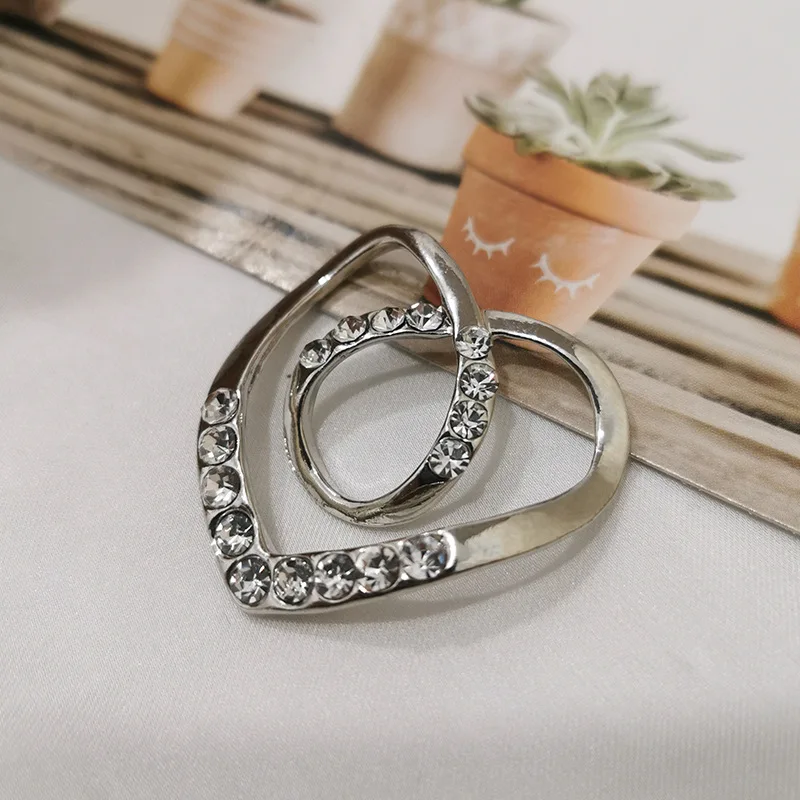 Fashion Luxury Scarf Buckle Wedding Brooch Pins Women Silk Scarfs Buckle Ring Clip Scarf Jewelry Shawls Scarve Buckle Accessorie