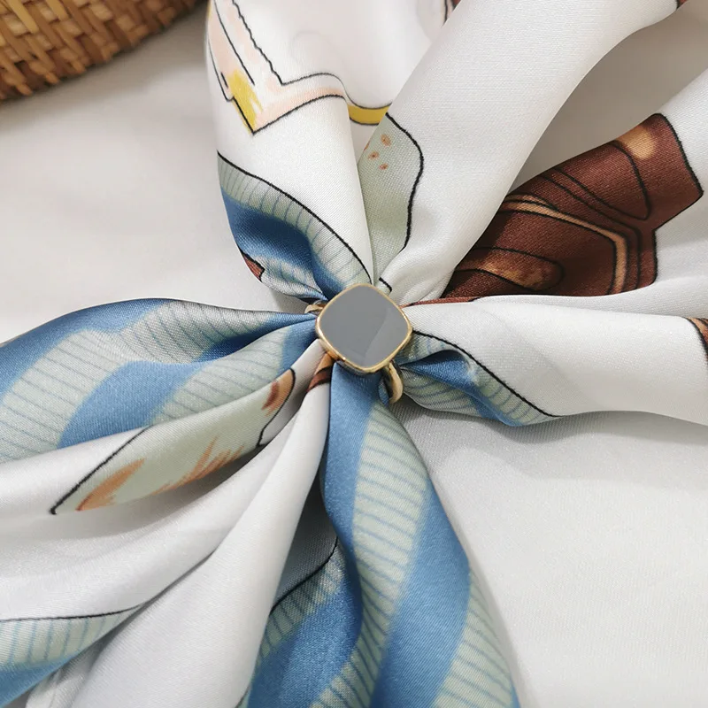 Fashion Luxury Scarf Buckle Wedding Brooch Pins Women Silk Scarfs Buckle Ring Clip Scarf Jewelry Shawls Scarve Buckle Accessorie