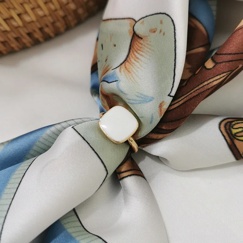Fashion Luxury Scarf Buckle Wedding Brooch Pins Women Silk Scarfs Buckle Ring Clip Scarf Jewelry Shawls Scarve Buckle Accessorie
