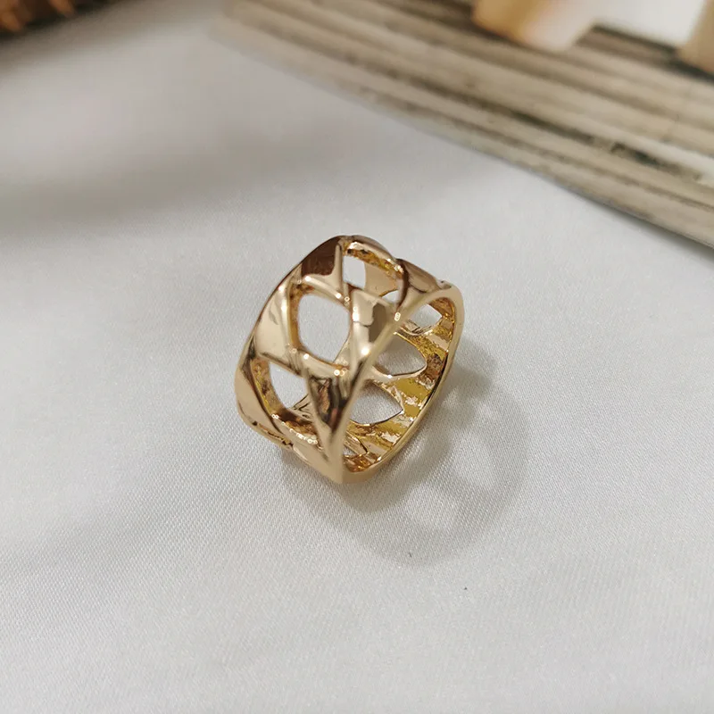 Fashion Luxury Scarf Buckle Wedding Brooch Pins Women Silk Scarfs Buckle Ring Clip Scarf Jewelry Shawls Scarve Buckle Accessorie