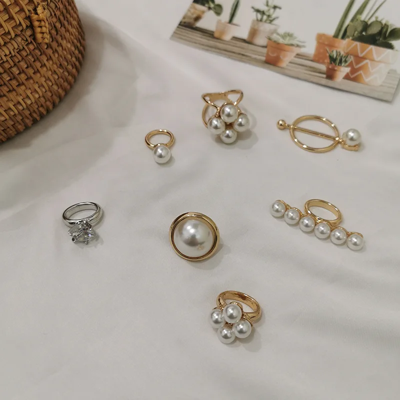 Fashion Luxury Scarf Buckle Wedding Brooch Pins Women Silk Scarfs Buckle Ring Clip Scarf Jewelry Shawls Scarve Buckle Accessorie