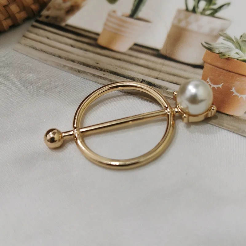 Fashion Luxury Scarf Buckle Wedding Brooch Pins Women Silk Scarfs Buckle Ring Clip Scarf Jewelry Shawls Scarve Buckle Accessorie