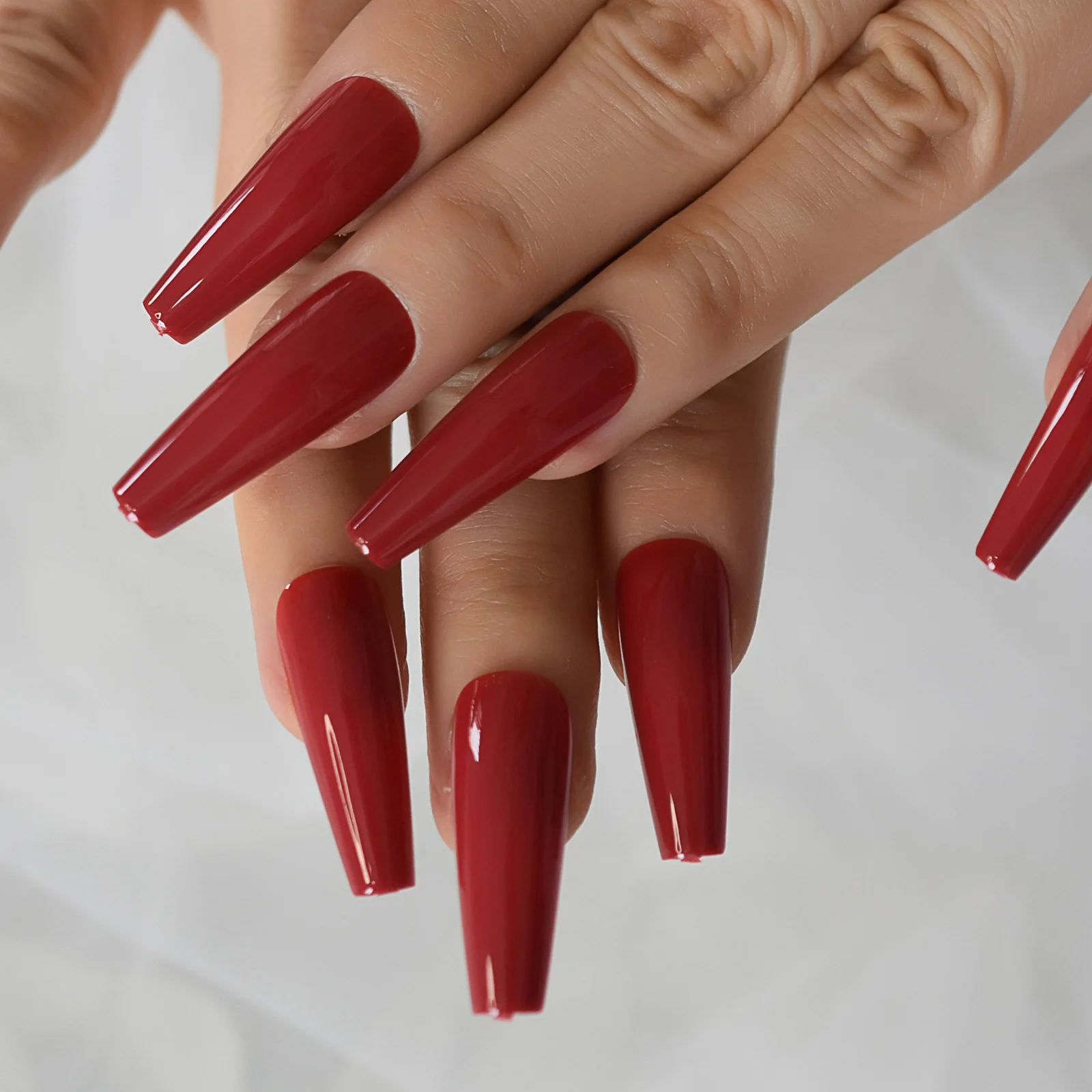 Red Hot Fake Nails Extra Long Coffin Artificial Nails Press On Solid Color Gel Shine Acrylic Ballerina Nail Tips Salon Tool