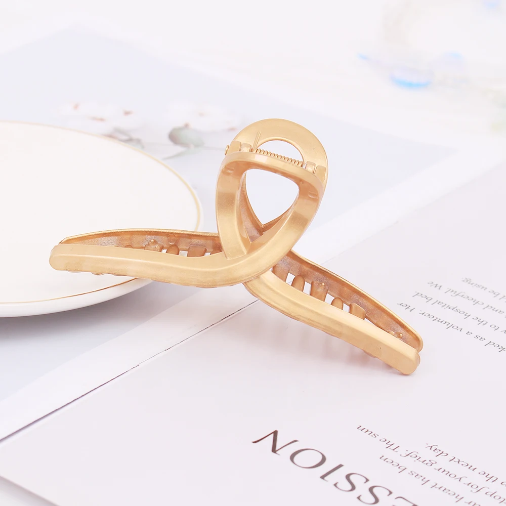 2021 New Women Elegant Gold Hollow Geometric Metal Hair Claw Vintage Hair Clips Headband Hairpin Hair Crab Hair Accessories