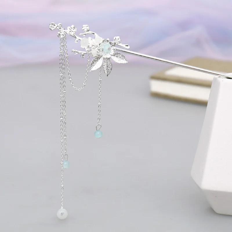 Womens Crystal Hair Clasp Flowers Shape Design Y2K Silver Step Shake Hanfu Hair Stick with Tassel Headwear Hairpins Jewelry