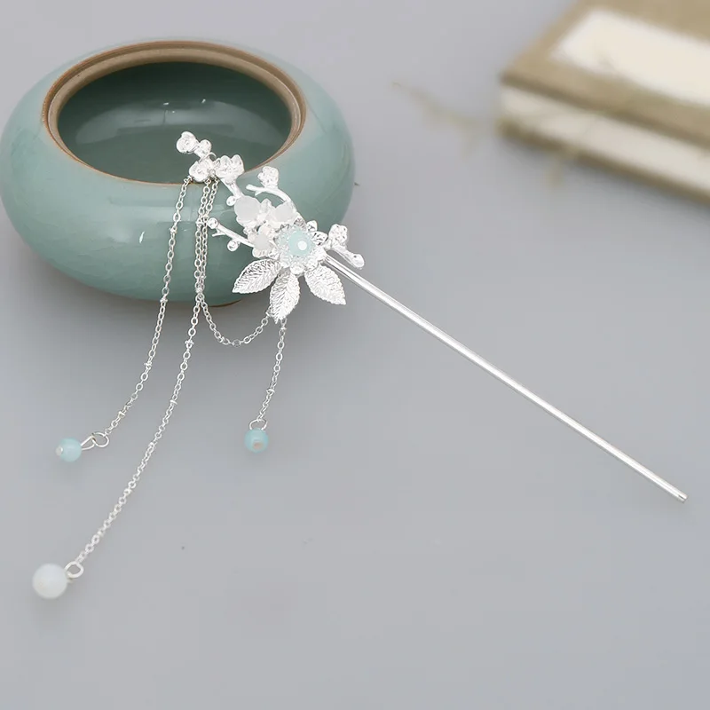 Womens Crystal Hair Clasp Flowers Shape Design Y2K Silver Step Shake Hanfu Hair Stick with Tassel Headwear Hairpins Jewelry