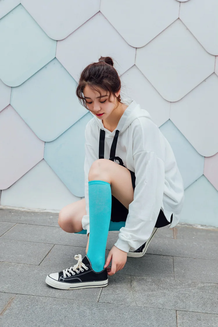 New Japanese solid color calf socks Hyuna candy color Korean student long tube women's socks