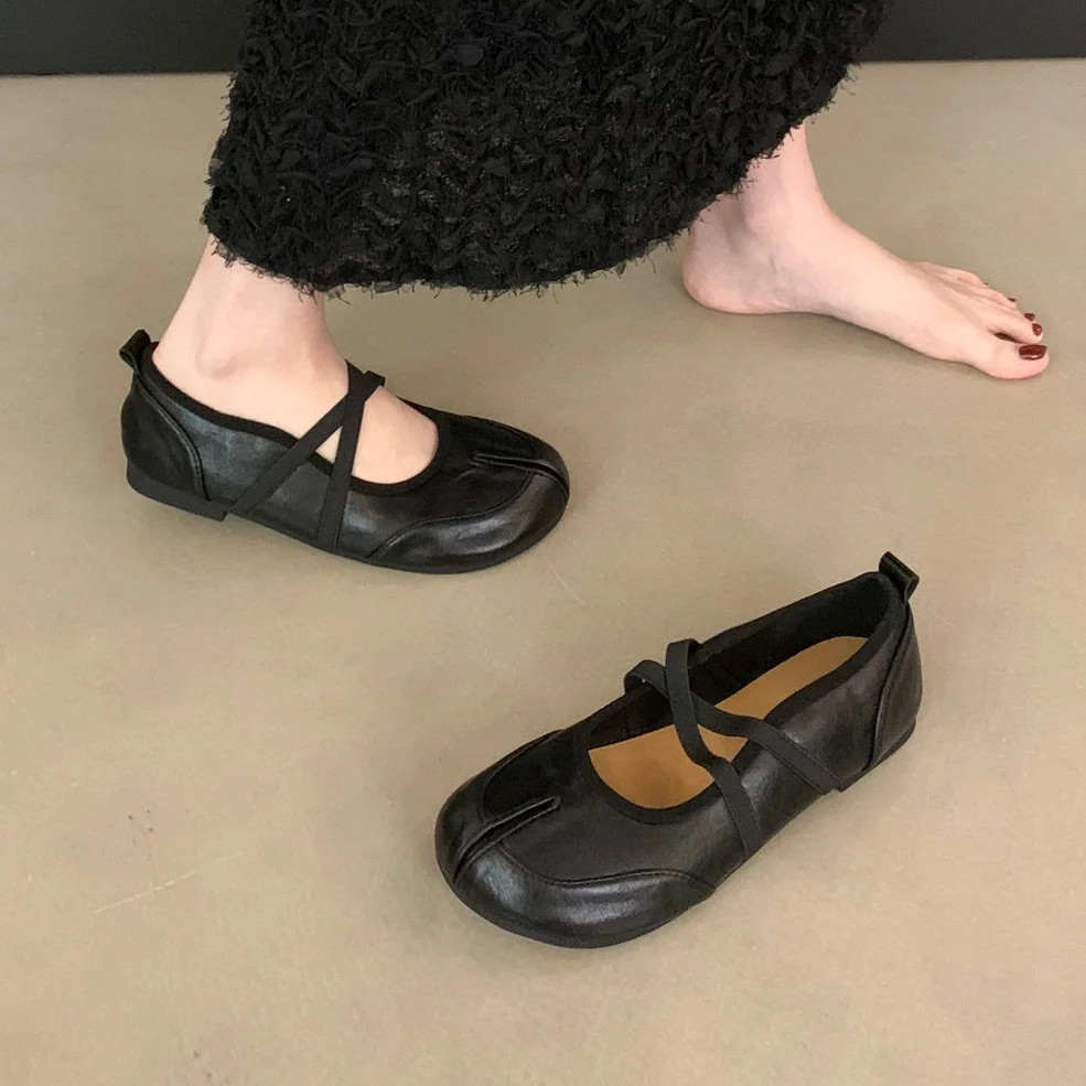 Bailamos Women Flat Women's Square Toe Retro Single Shoes One Word Buckle Shallow Mouth Mary Jane Shoes Split Toe Shoes Sandals