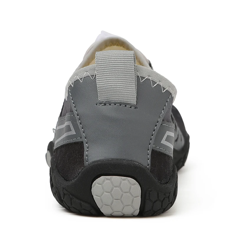 Unisex Swimming Water Shoes Men Barefoot Outdoor Beach Sandals Upstream Aqua Shoes Plus Size Nonslip River Sea Diving Sneakers