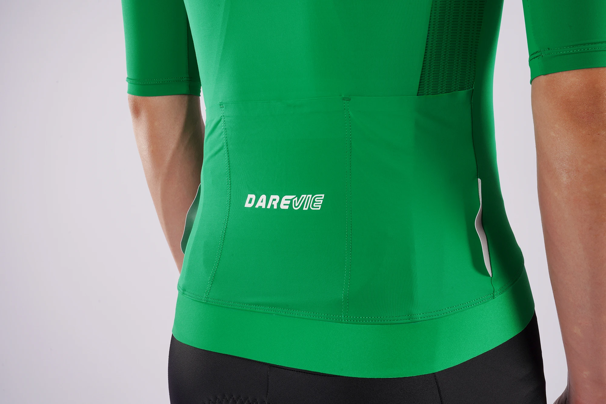 DAREVIE Cycling Jersey Cool Technology Anti UV Pro Level Man Cycling Maillot 4.5cm Anti Slip Quick Dry Men's Cycling Clothing