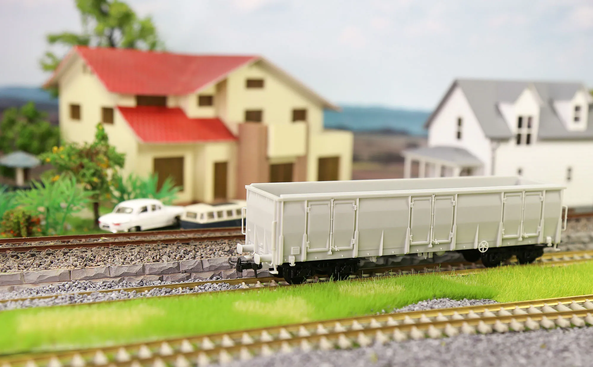 Evemodel 1pc HO Scale 1:87 Blank Unassembled High-side Gondola Car Model Railway Wagon C8742JJ