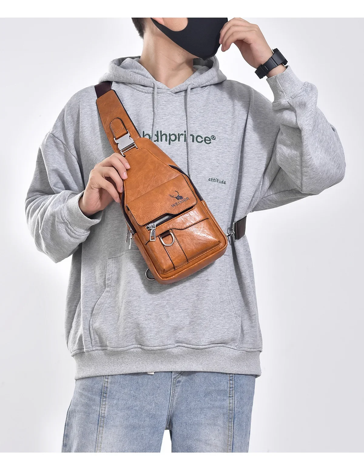 2026 Hot Men's Bag Fashion Messenger Bags Large Capacity Luxury Designer Chest Bags Retro Single Shoulder Crossbody Backpacks