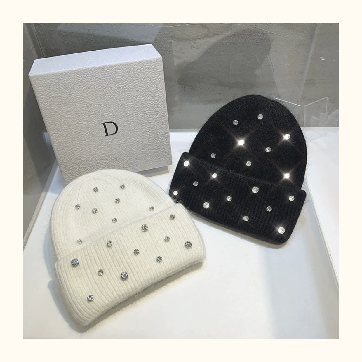 Luxury Rhinestone Beads Knitted Hat Korean Women Rabbit Fur Wool Skullies Cap Winter Fashion Thickened Warm Bonnet Beaanies