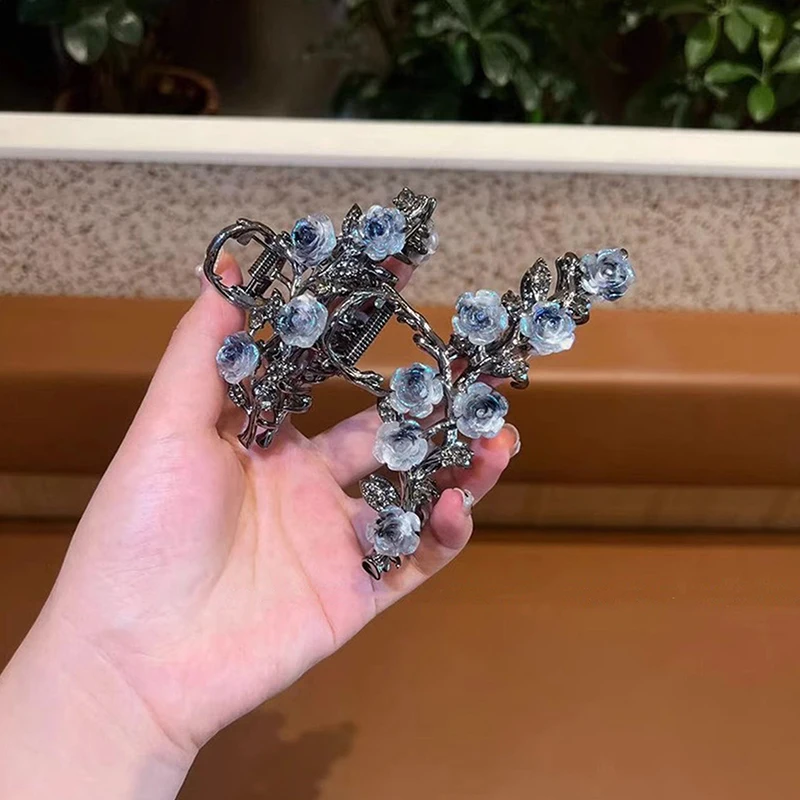 Female Flower Hair Claw Grab Clip Retro Ponytail Braid Crab Metal Grab Clip Fashion Sweet Girl Hair Card Hair Accessories
