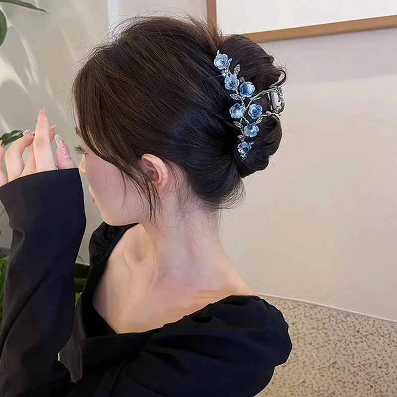 Female Flower Hair Claw Grab Clip Retro Ponytail Braid Crab Metal Grab Clip Fashion Sweet Girl Hair Card Hair Accessories