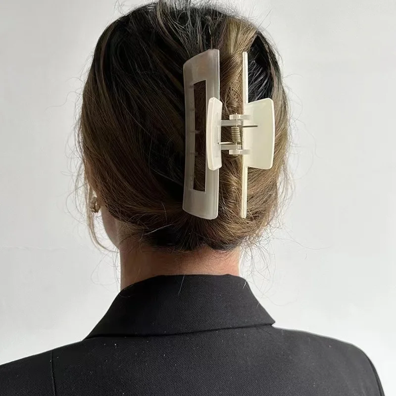 13CM Oversized Claw Clips For Thick Hair Women Geometric Shark Clip Versatile Minimalist Hair Clip Claws 、Girls Hair Accessories