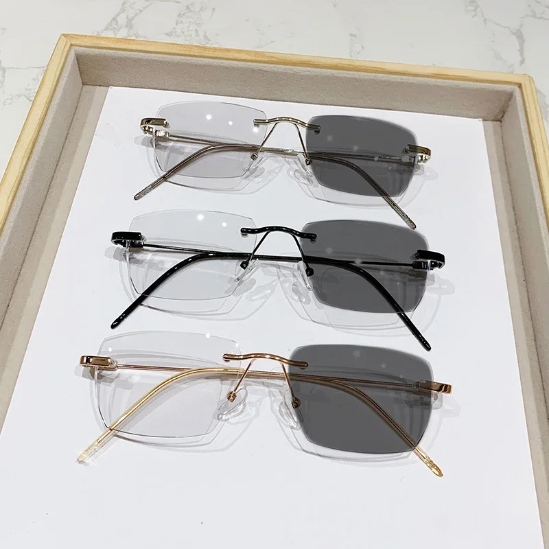 Fashionable Anti Blue Light Photochromic Eyewear Frameless Business Men's Myopia Glasses Cut Edge Color Changing Glasses