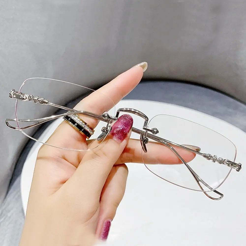 Anti-Blue Light Reading Glasses Urltra-Light Eye Protection Men Women Elegant Comfortable Eyeglasses