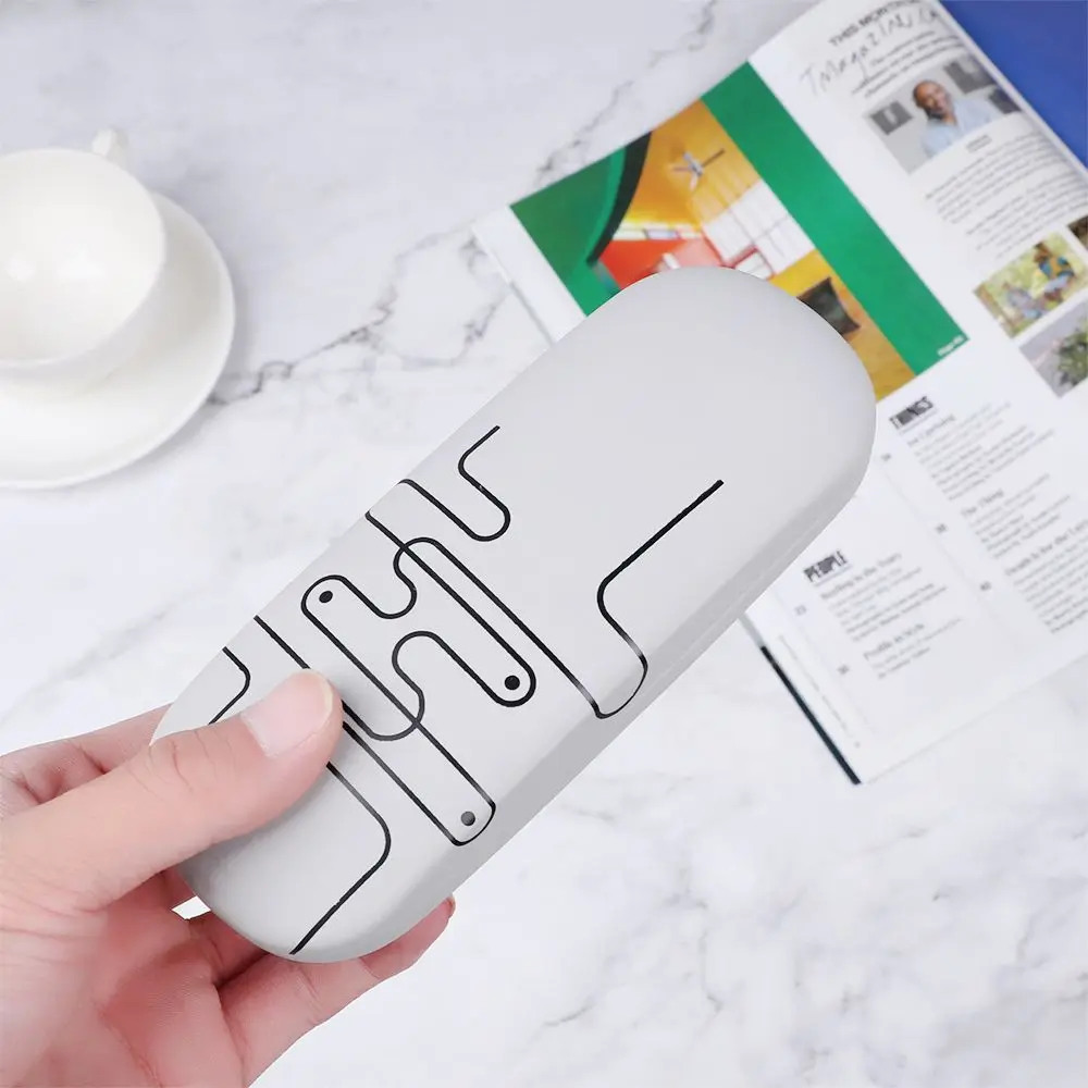 1Pcs 2019 New Fashion Men Women Kids Leather Eye Glasses Hard Shell Protector Reading Eyewear Case Portable Sunglasses Box Case