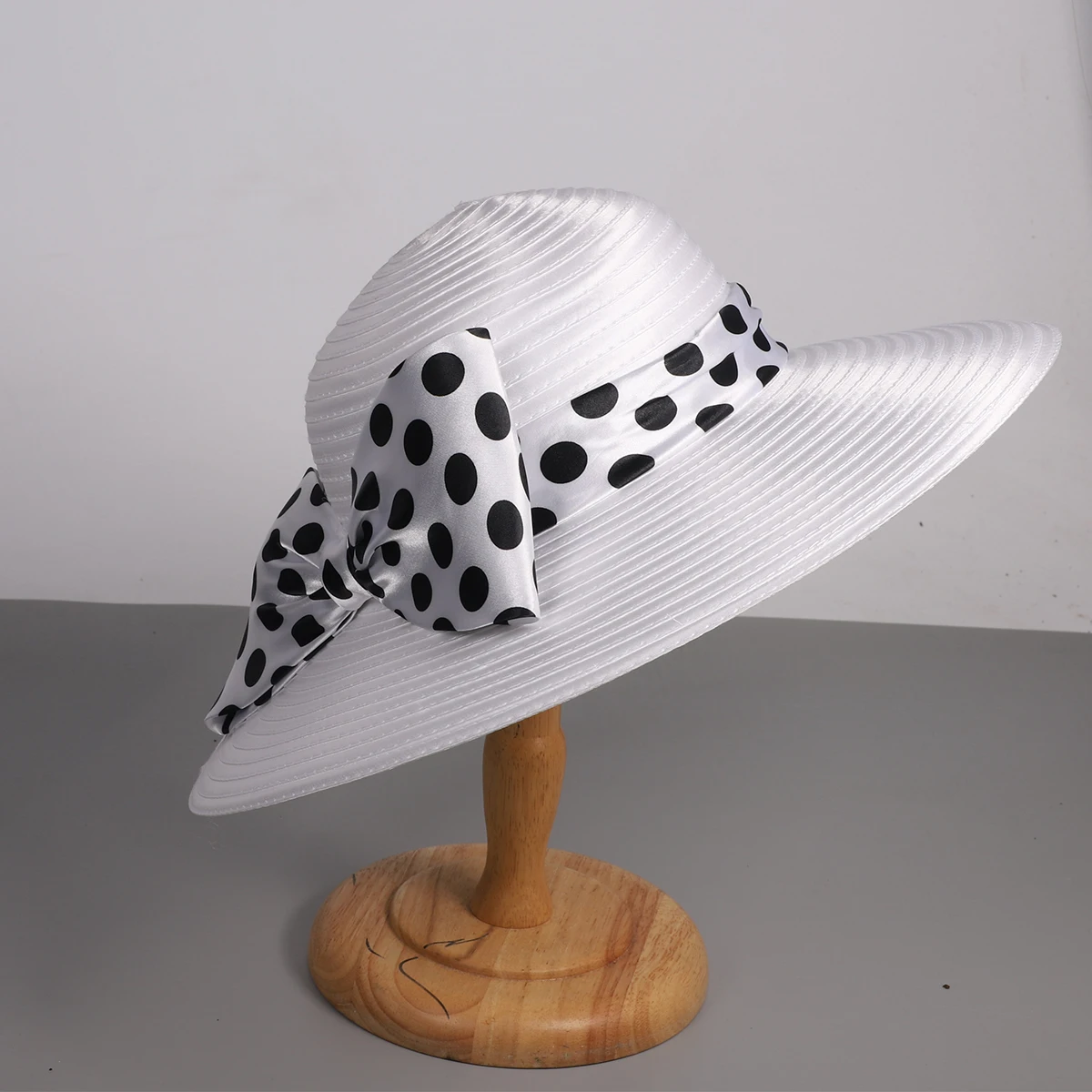 FS Elegant Women Wide Brim Rose Black Patchwork Polka Dots Kentucky Hat For Wedding Party Hat Big Bowknot Fedora Beach Cap