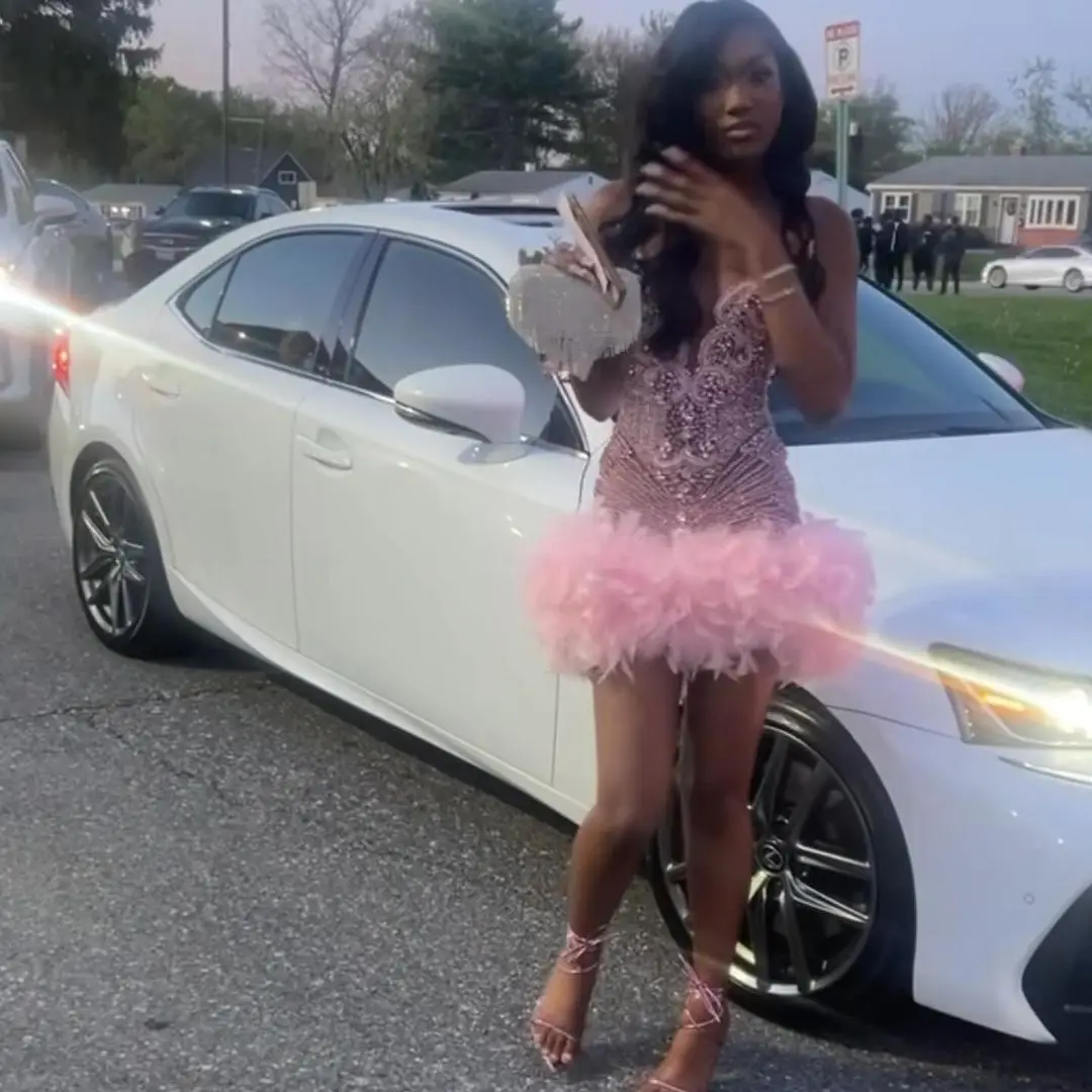 Customized Short Prom Dress For Black Girls Beaded Crystal Birthday Party Gowns Feathers Mini Cocktail Robe Aso Ebi Homecoming