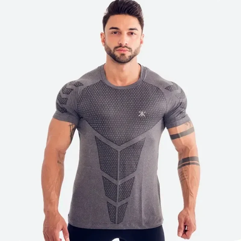 2026 Men Running Sports T-Shirt Training Quick Dry Tight Short Sleeves Shirt Bodybuilding Compress Fitness Tee Tops Men Clothing