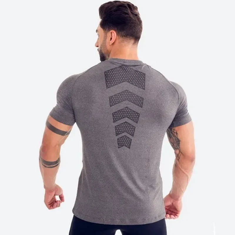 2026 Men Running Sports T-Shirt Training Quick Dry Tight Short Sleeves Shirt Bodybuilding Compress Fitness Tee Tops Men Clothing
