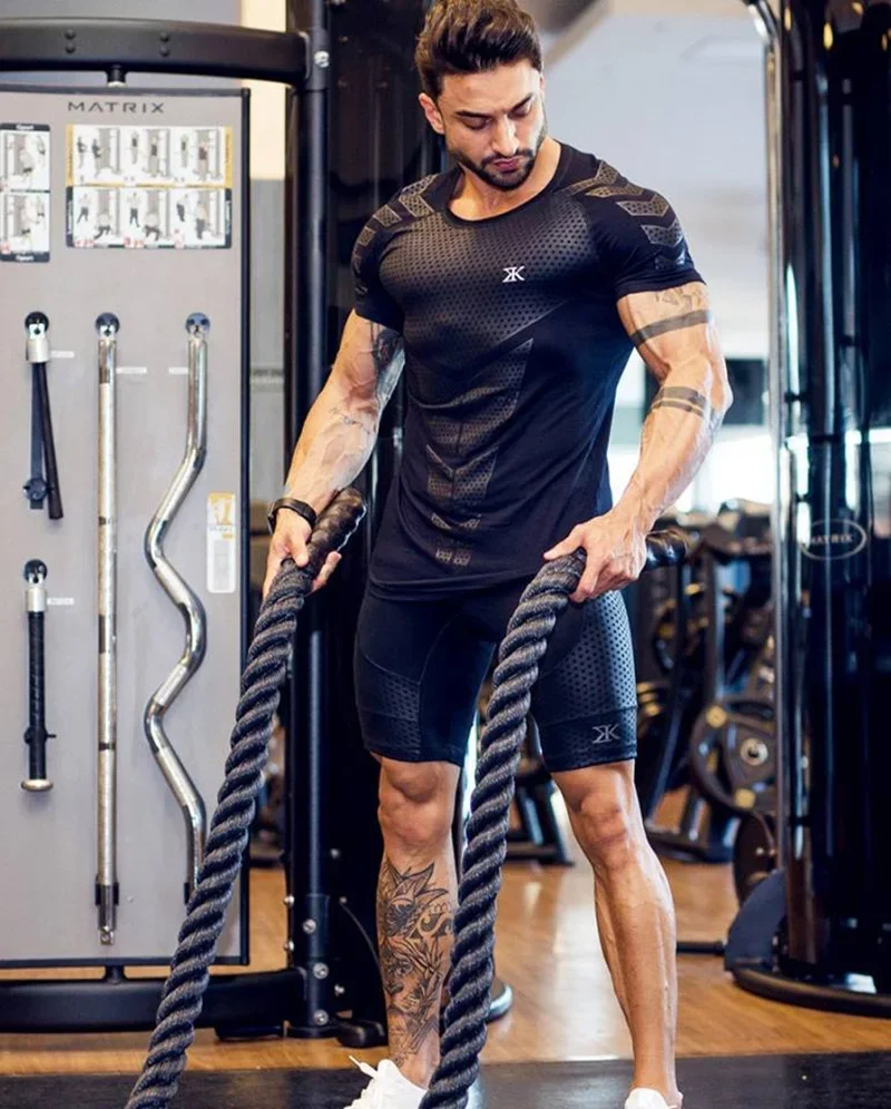 2026 Men Running Sports T-Shirt Training Quick Dry Tight Short Sleeves Shirt Bodybuilding Compress Fitness Tee Tops Men Clothing