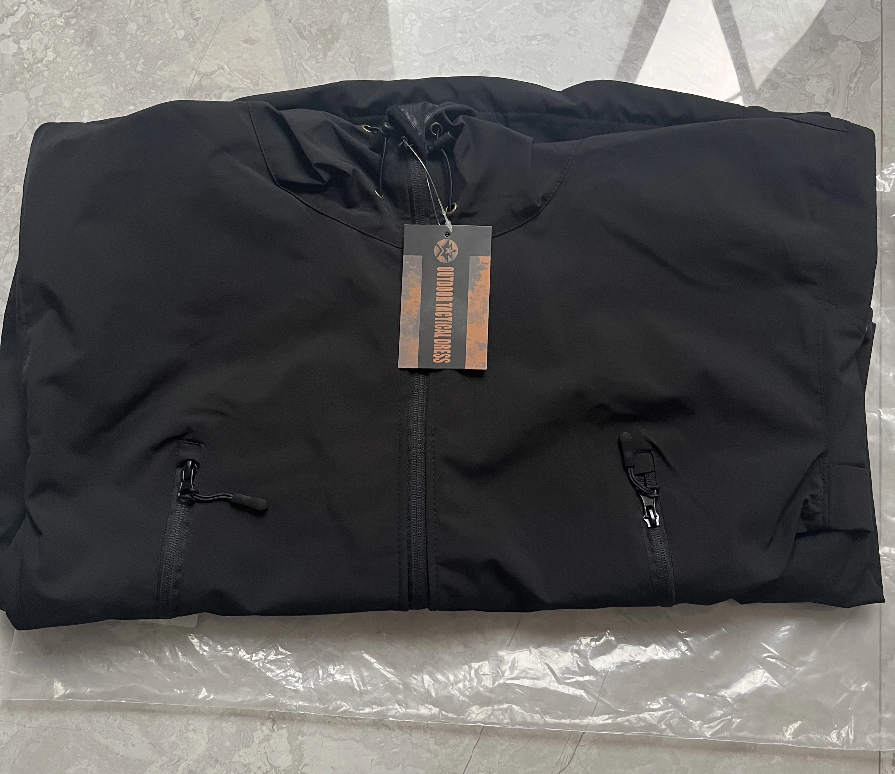 2024 New Fashionable Shark Skin Soft Shell Jacket Men's Tactical Windproof Waterproof Jacket Men's Jacket Hooded Jacket