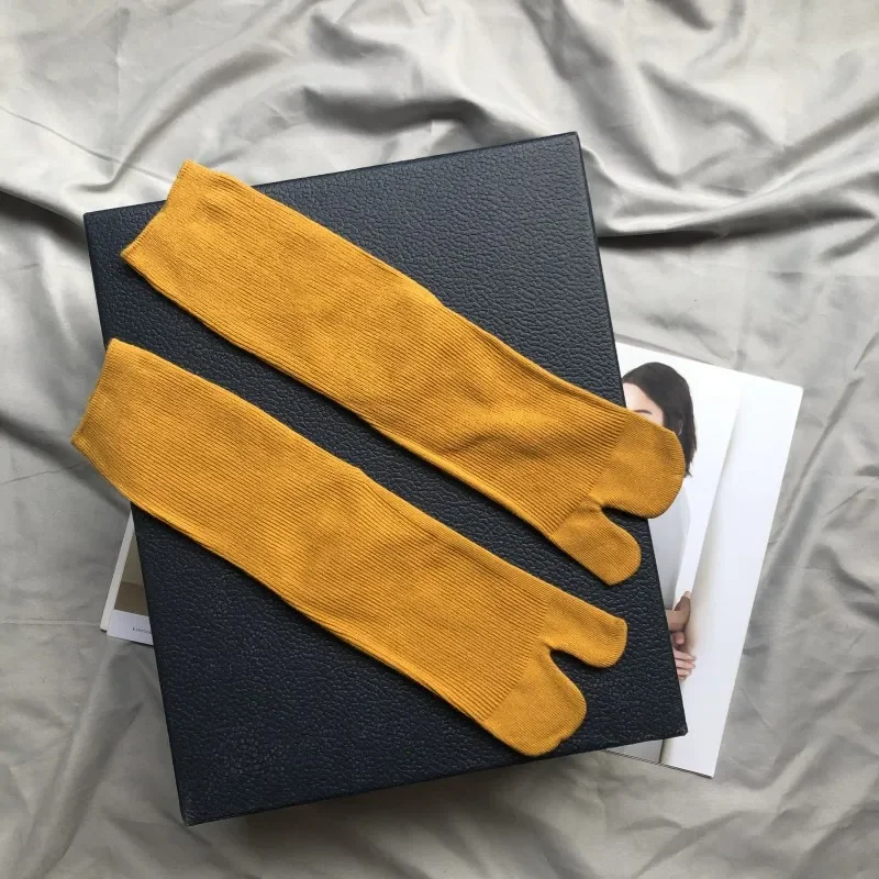 High Quality Combed Cotton Split Toe Socks Unisex Simple Comfortable Two-Toed Socks Japanese Harajuku Men Women's Tabi Socks