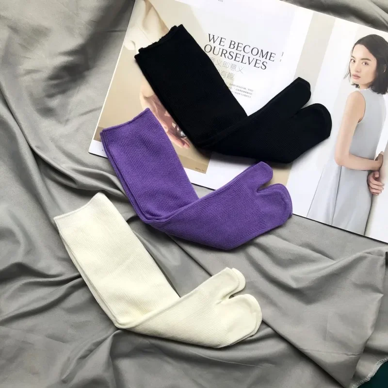 High Quality Combed Cotton Split Toe Socks Unisex Simple Comfortable Two-Toed Socks Japanese Harajuku Men Women's Tabi Socks