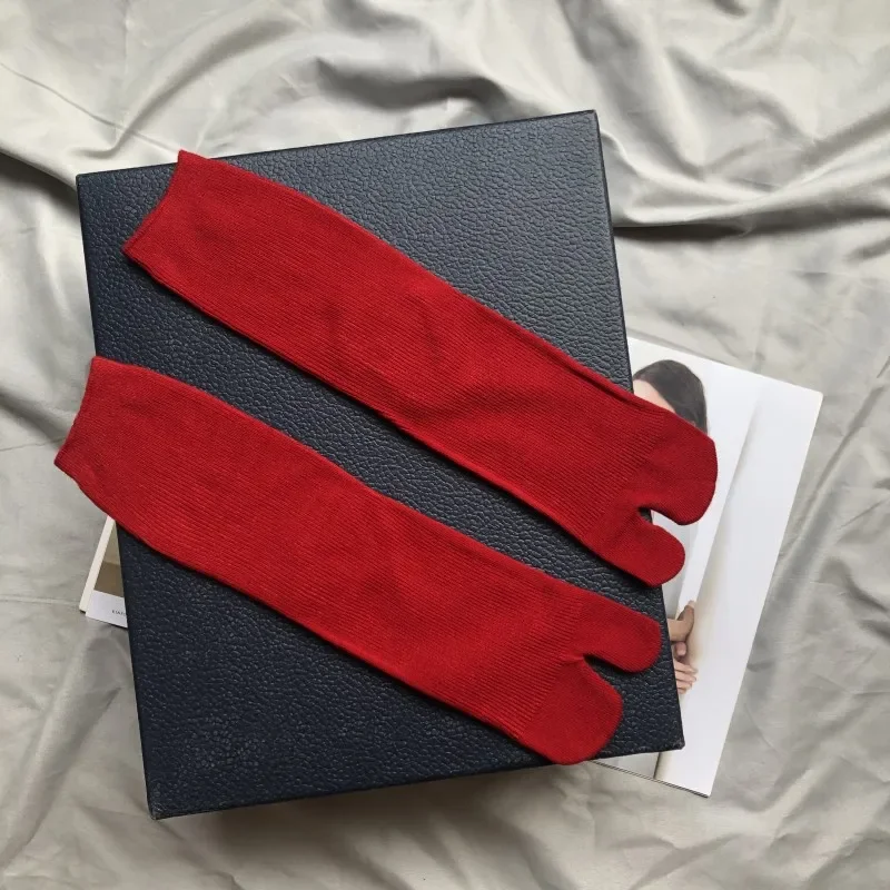 High Quality Combed Cotton Split Toe Socks Unisex Simple Comfortable Two-Toed Socks Japanese Harajuku Men Women's Tabi Socks