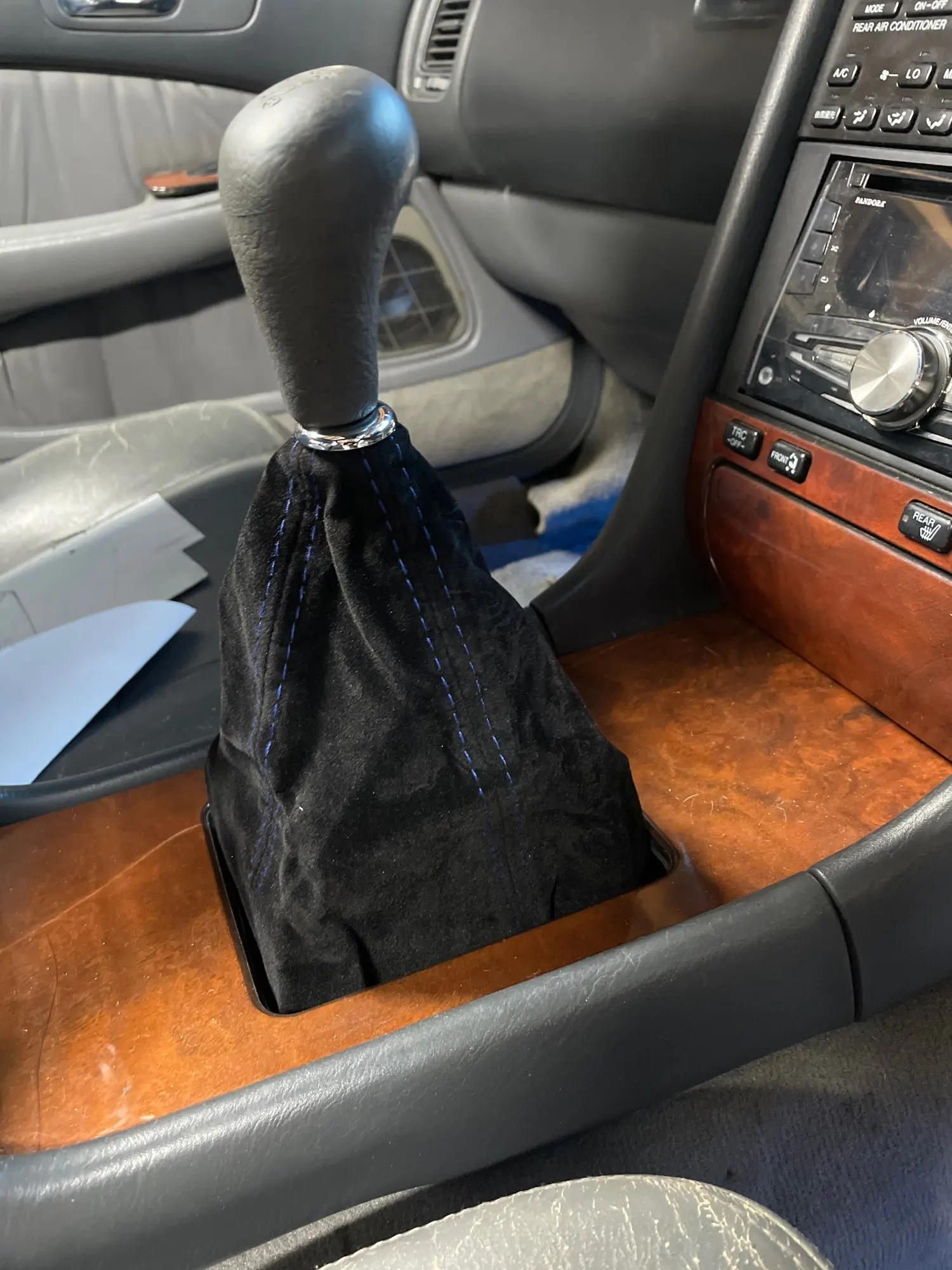 16mm Universal Suede Leather Car Gear Shift Collars Carbon Fiber Auto Car Manual Stick Shifter Knob Gear Shift Boot Cover Gaiter
