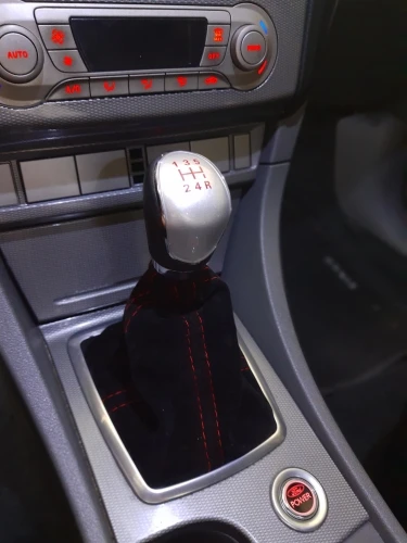 16mm Universal Suede Leather Car Gear Shift Collars Carbon Fiber Auto Car Manual Stick Shifter Knob Gear Shift Boot Cover Gaiter