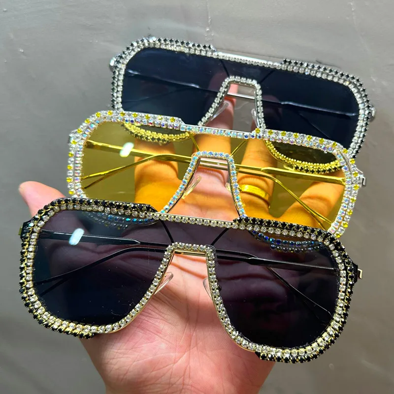Diamonds Sunglasses Women 2026 New Luxury Rhinestone Unique Hand Fashion One Piece Sunglasses Female Oversized Glasses Eyewear