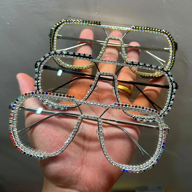 Diamonds Sunglasses Women 2026 New Luxury Rhinestone Unique Hand Fashion One Piece Sunglasses Female Oversized Glasses Eyewear
